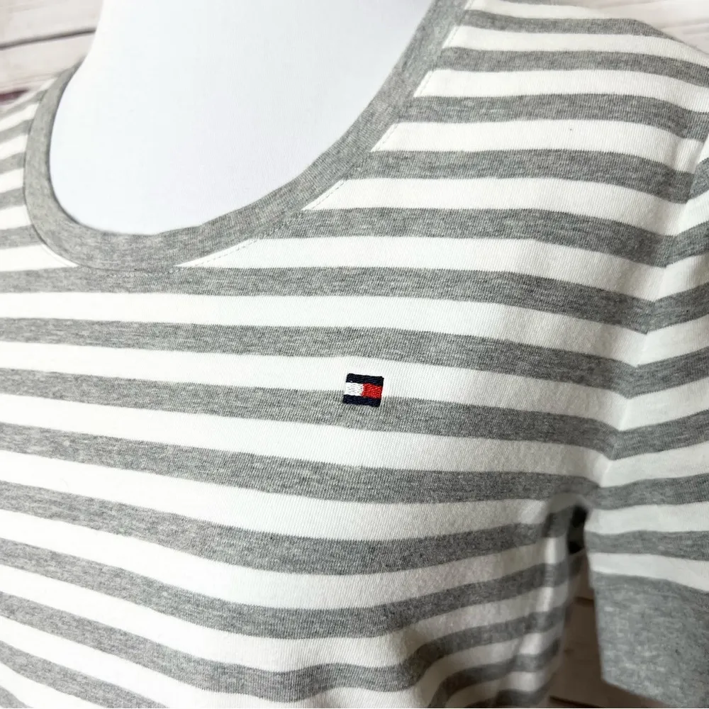 Tommy Hilfiger Short Sleeve T-Shirt Dress Gray & White Striped Size Small - Image 4