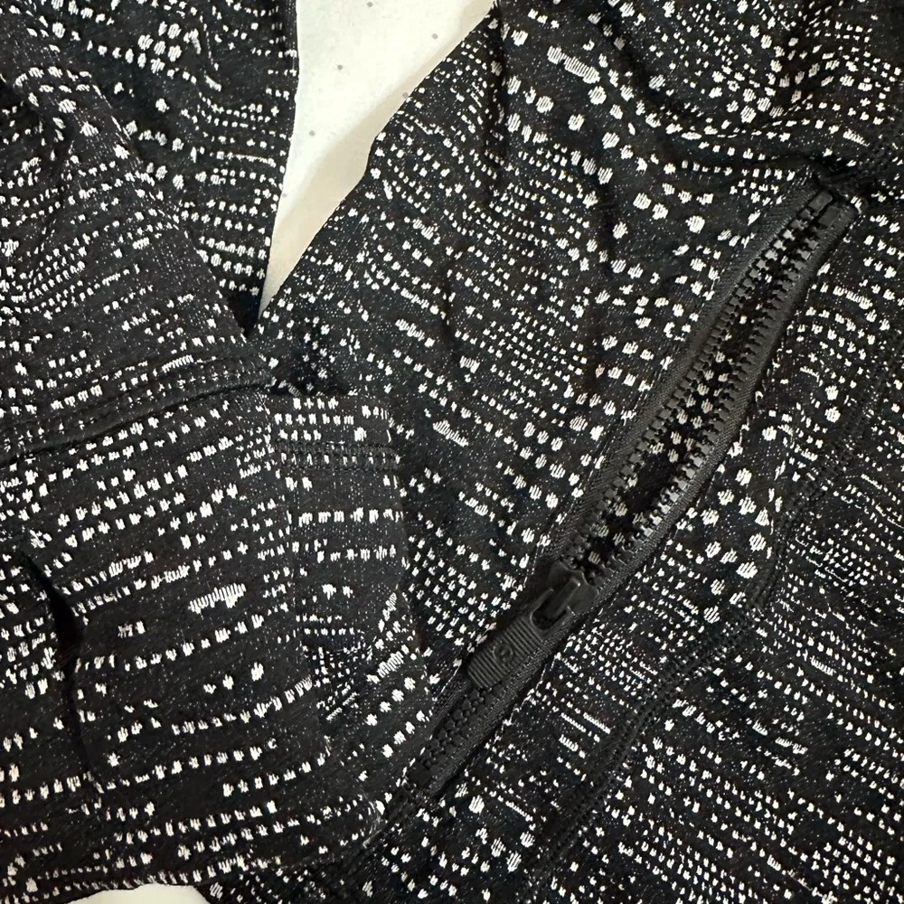 LULULEMON DEFINE JACKET - Image 3