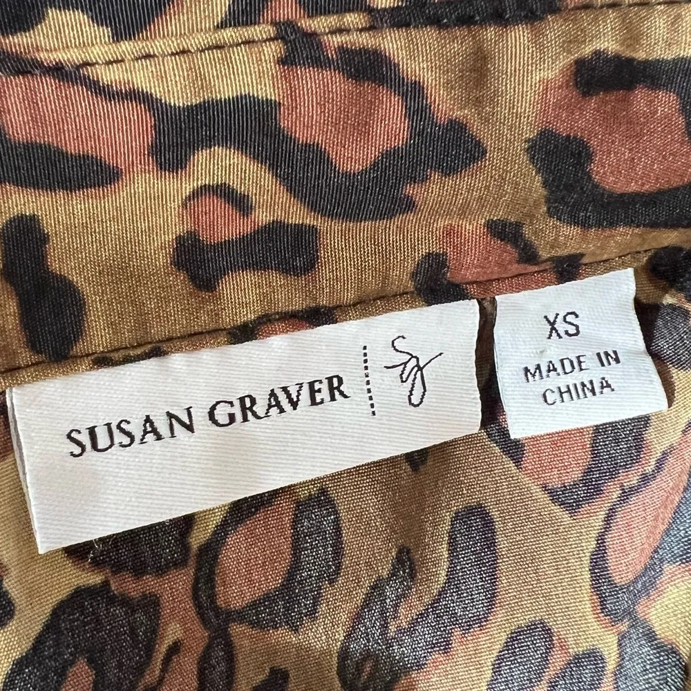 Susan Graver Leopard Button Long Sleeve Women’s Top Sz XS - Image 3