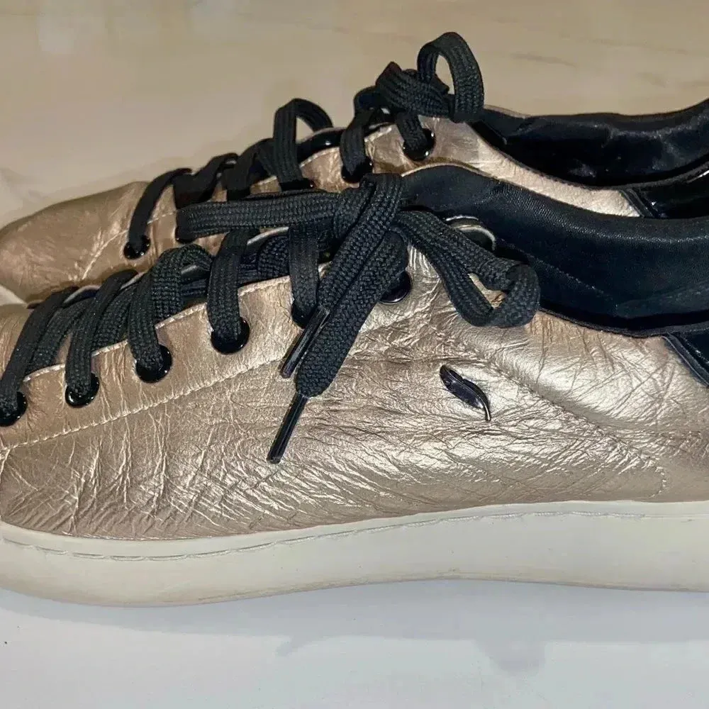 Geox Respira Gold & Black Leather Sneakers Size 41 EUR or 10.5 US - Image 4