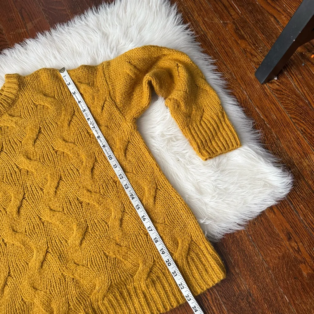 Gold Yellow Cableknit Chunky Sweater Cozy Size M - Image 5
