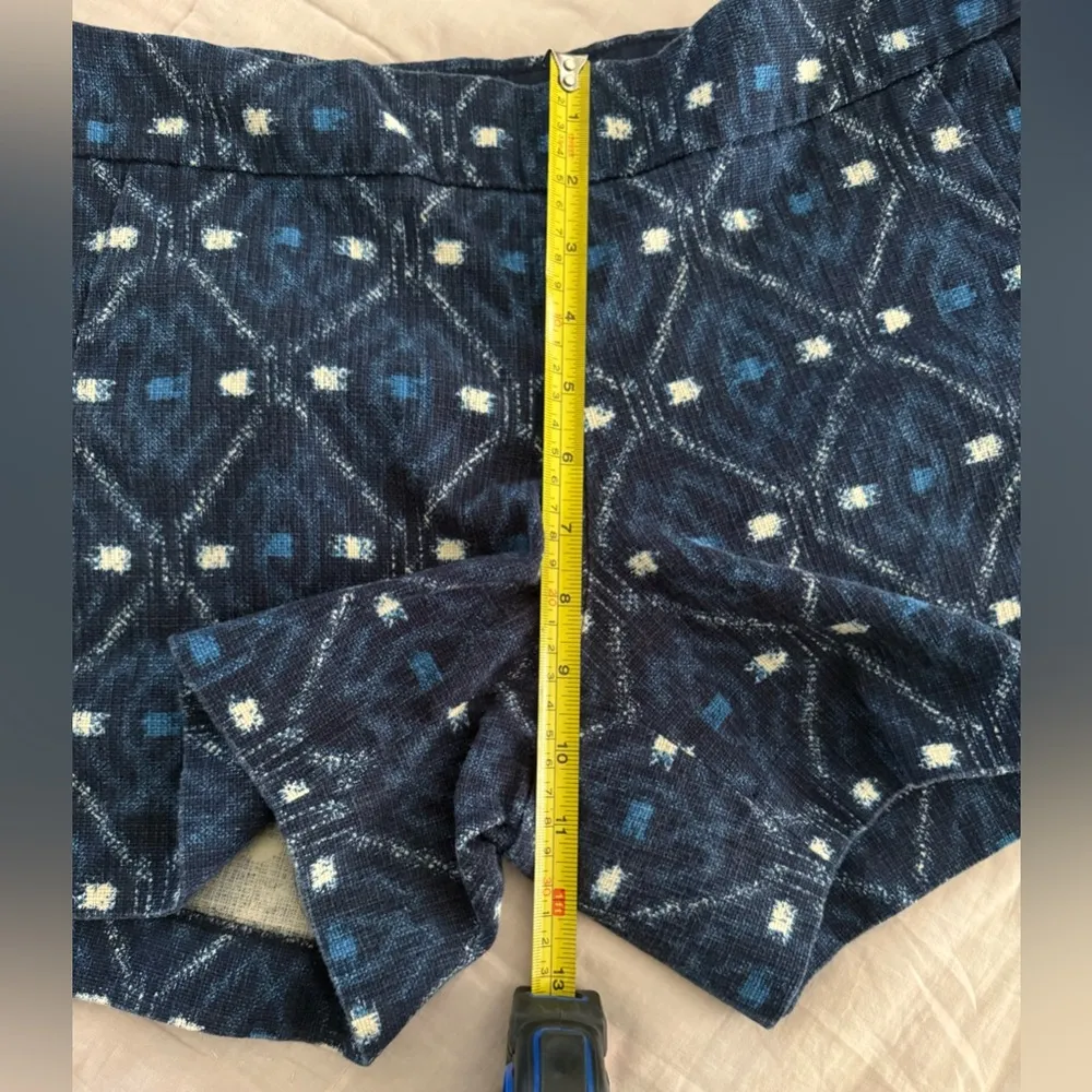 J Crew Batik Basketweave Ikat Print Chino Shorts Size 10 Women’s Navy Blue White - Image 7