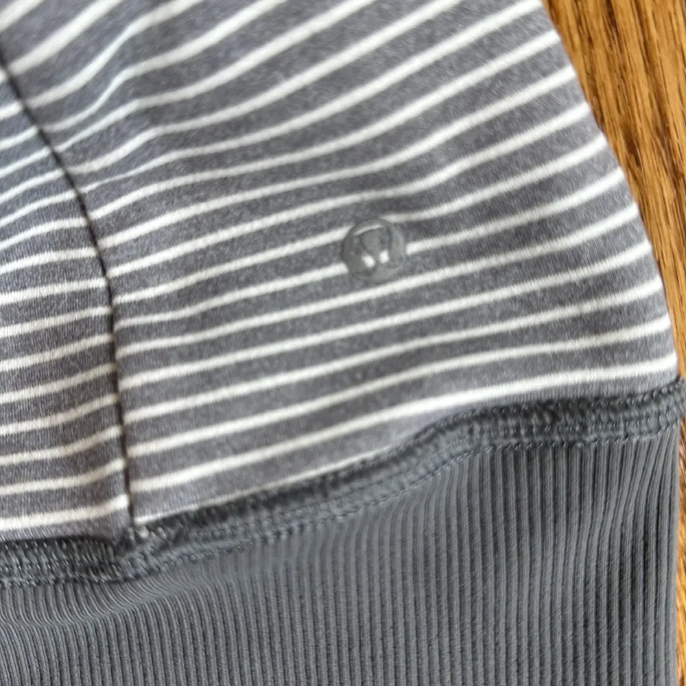 Lululemon  striped ponytail beanie - Image 3