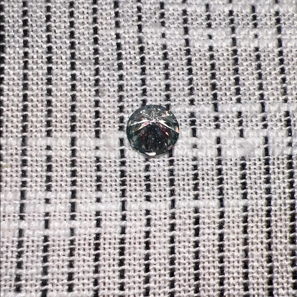 Ice Blue Moissanite | Size 6.5mm | Weight 1.0CT - Image 3