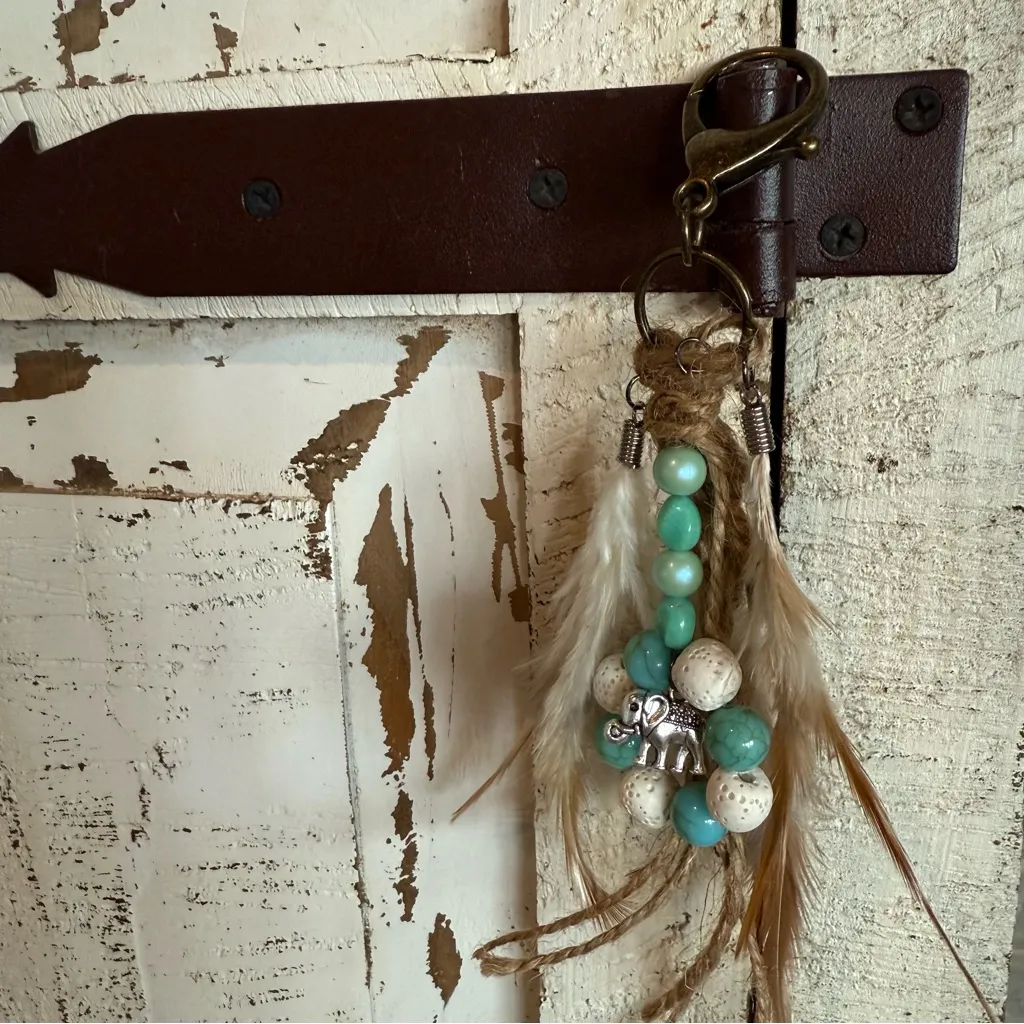 Boho Feather and Bead Key Holder - Image 3