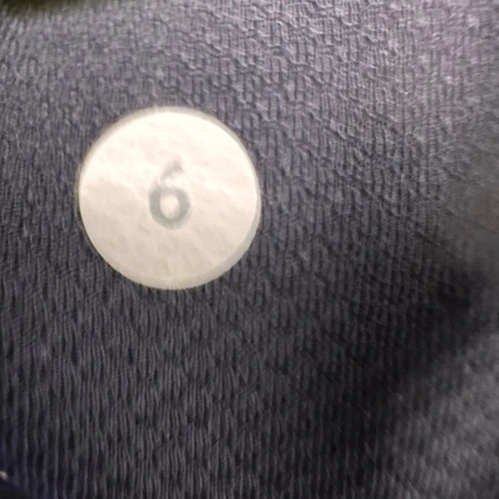 LULULEMON Run Speed Short~Dottie Dash Print In Clarity Yellow & Black Size 6 - Image 6