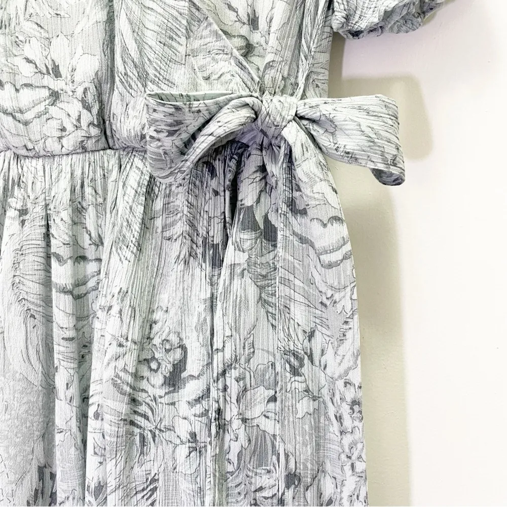 Ivy City Co Flutter Sleeve Faux Wrap Dress Silver Sage Botanical Print Size XS Gray - Image 9