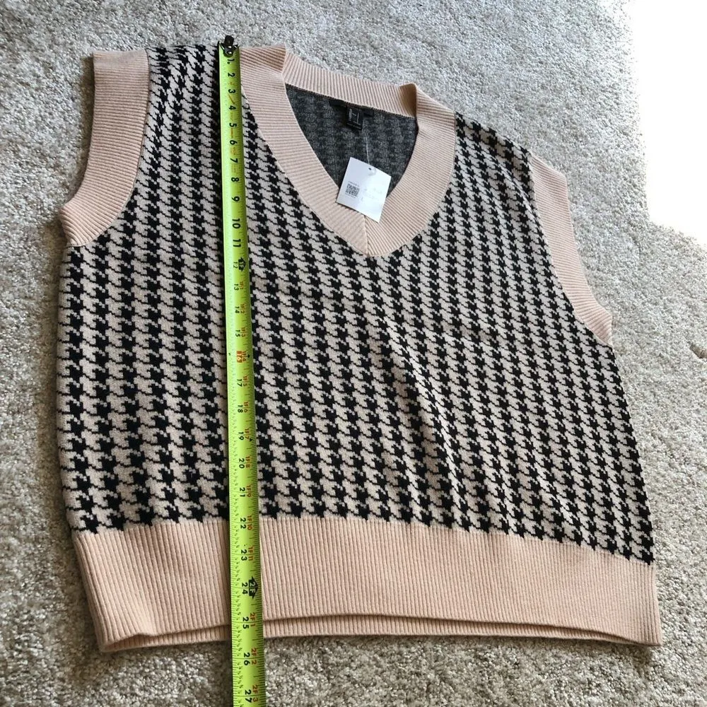 New Forever21 houndstooth-patterned oversized sweater vest, size large - Image 7