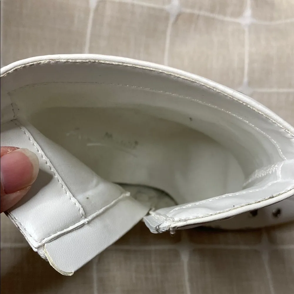 Womens Anne Michelle White Ankle Boots Pointed Toe Stiletto Heel Grommet Accents - Image 7