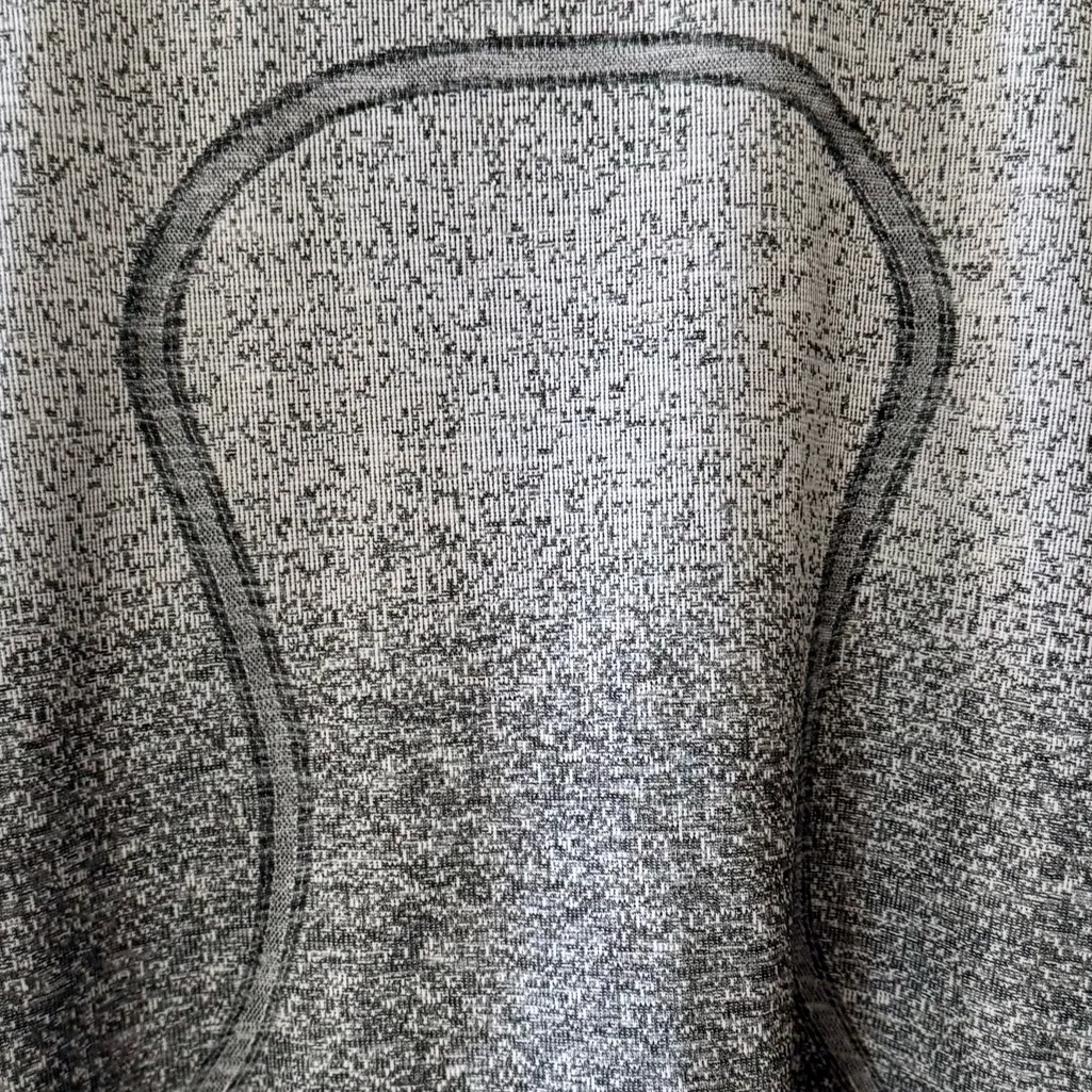 Lululemon Athletica Swiftly Tech Racerback Tank, White / Dark Cast (Ombre) sz. 6 - Image 3