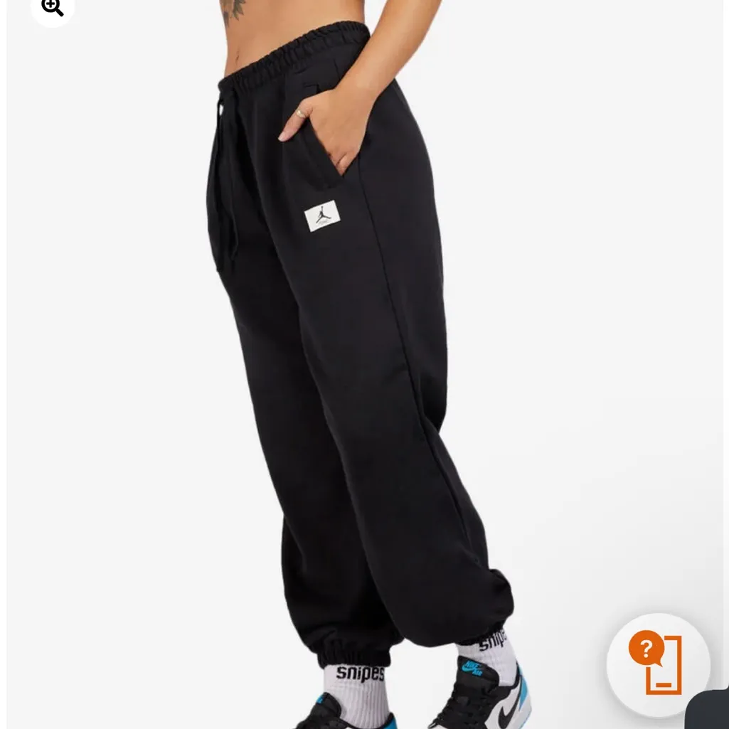 Jordan women’s flight fleece pants size XS Black Joggers with Red Logo. - Image 2