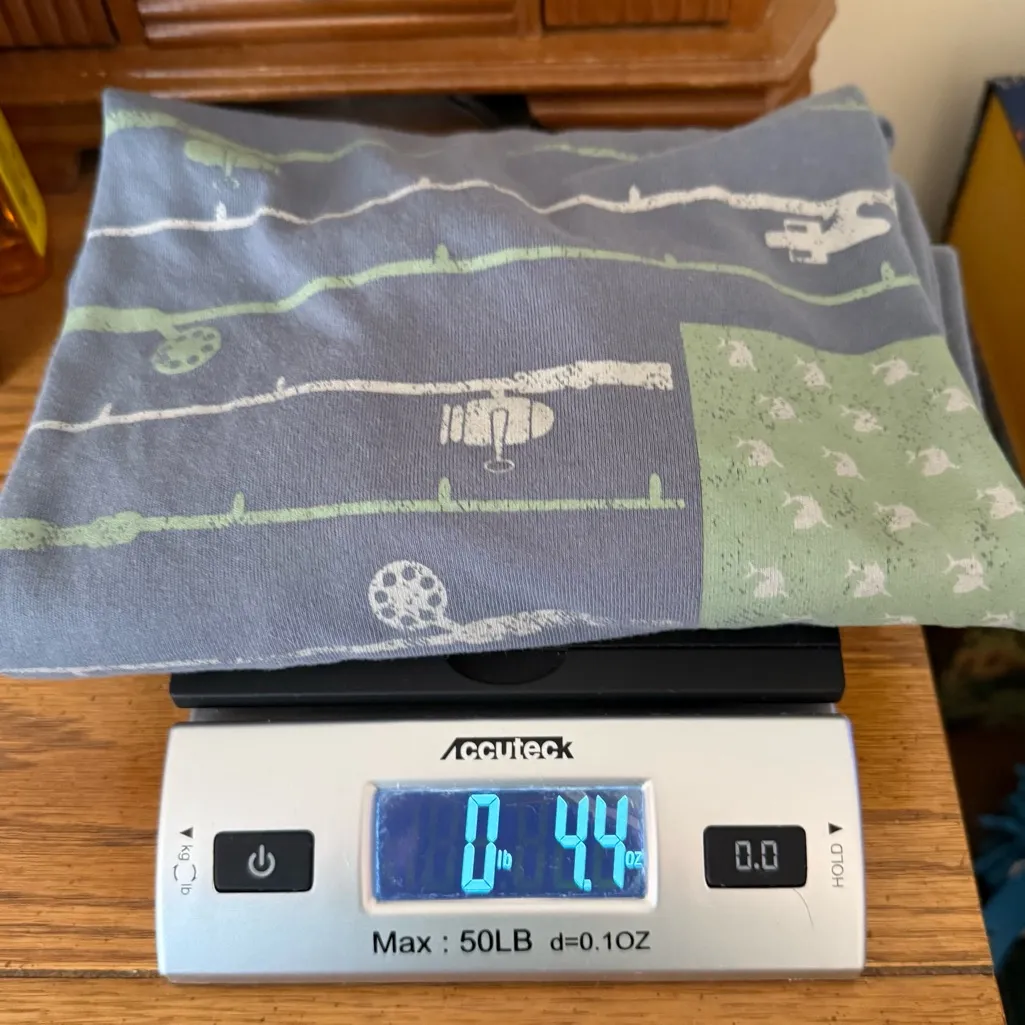 Clover + Pine Flag Fishing Pole T Shirt Women’s Size Medium - Image 9