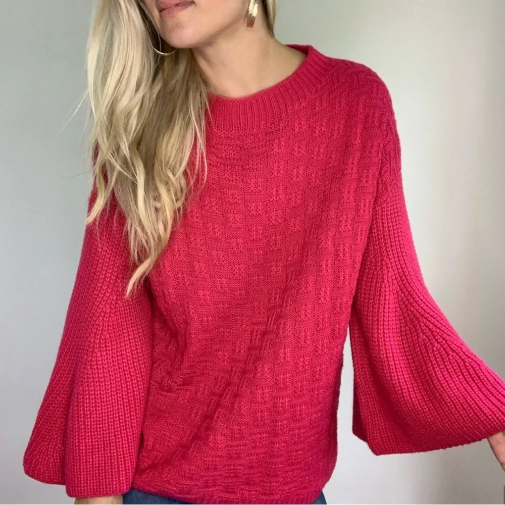 Umgee fuchsia Pink Bell Sleeve Chunky Knit Sweater size L loose oversized barbie - Image 6