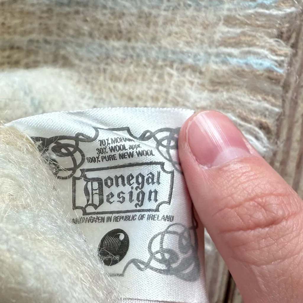Vintage Donegal Design 100% pure wool blanket scarf Blue - Image 2
