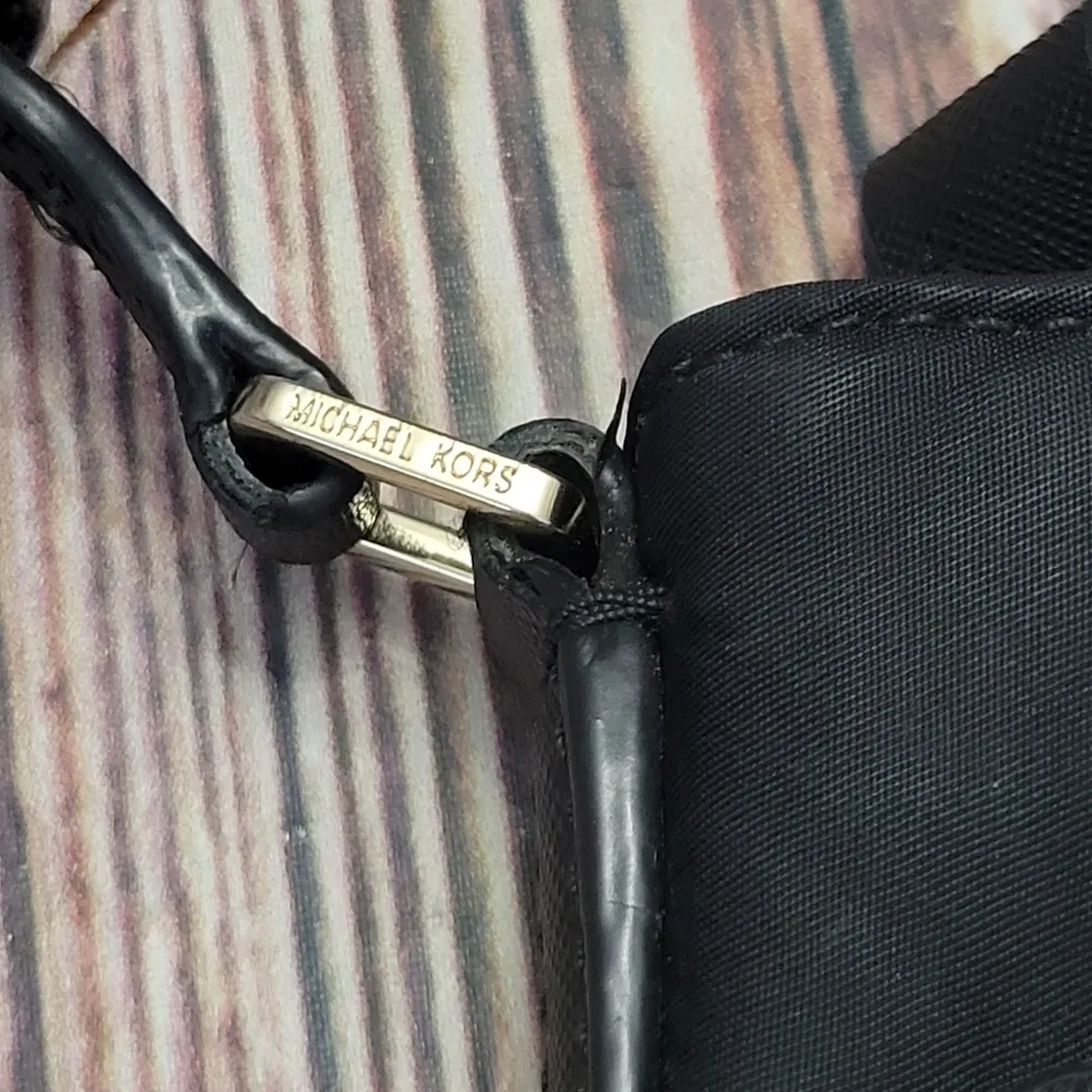 Authentic Michael Kors Black Nylon Kelsey Crossbody Sling Bag - Image 3