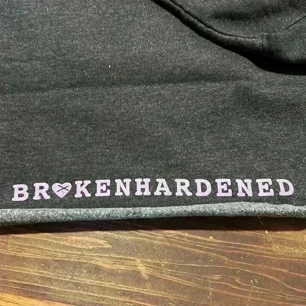 Cropped Sweater Top Broken Hardened Farmers Market Hawaii Purple Pills Medium Size undefined - Image 5