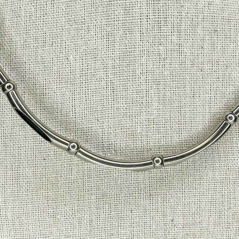 Silver Tone Curve Beaded Cord Necklace - Image 5