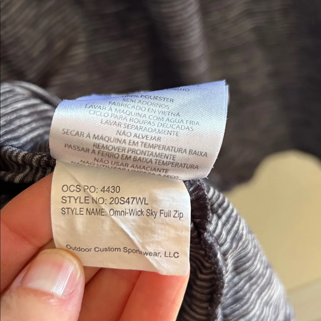 Columbia golf women’s Omni wick sky, full zip hooded outdoor top striped XL - Image 8