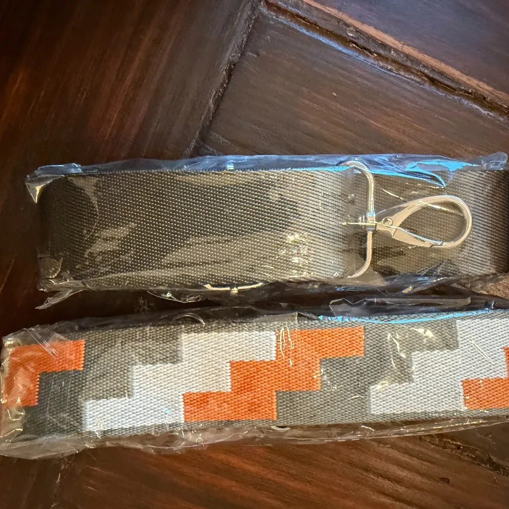 IHKWIP Day to Day Convertible Green Crossbody Two Straps - Image 4