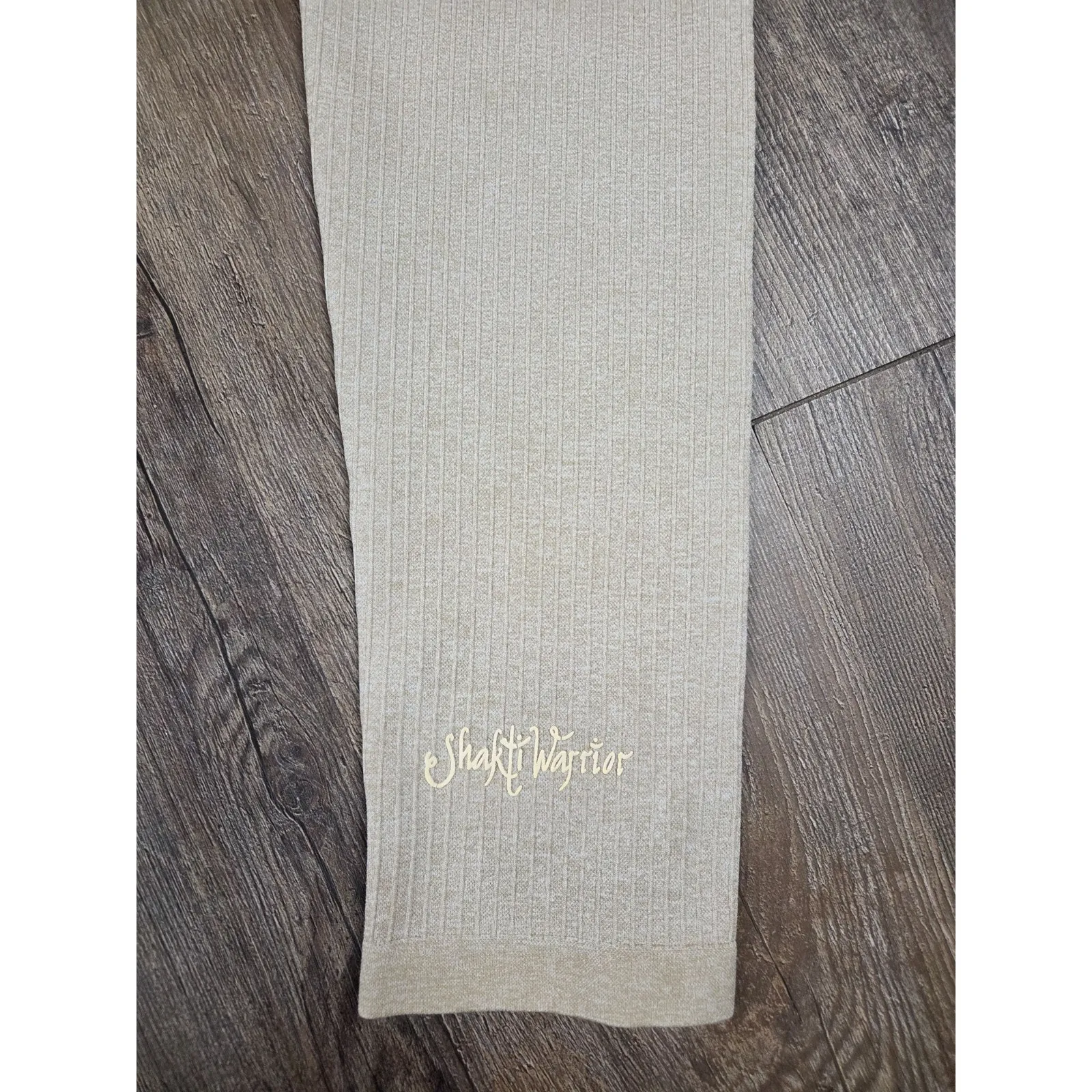 Shakti Warrior Khaki Beige Ribbed Sports Bra Crop Tank Leggings Set Size Large - Image 3