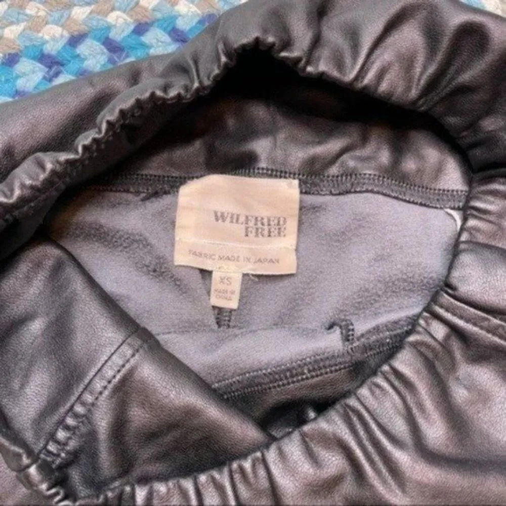 Aritzia Leggings - Image 7