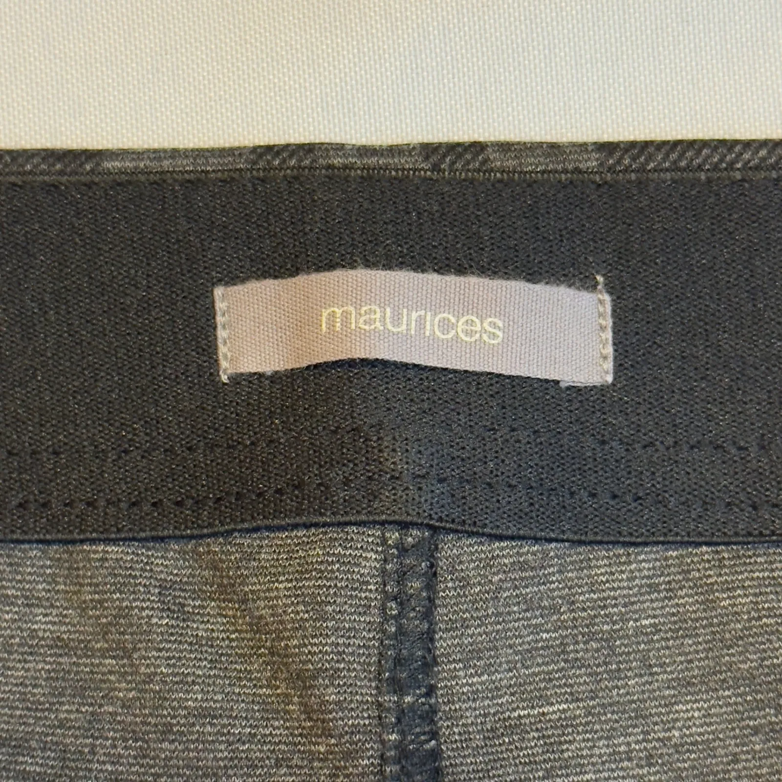 Maurices‎ Plaid Pants Women's 24W Short Black Grey Red Slim Fit Leggings # - Image 6