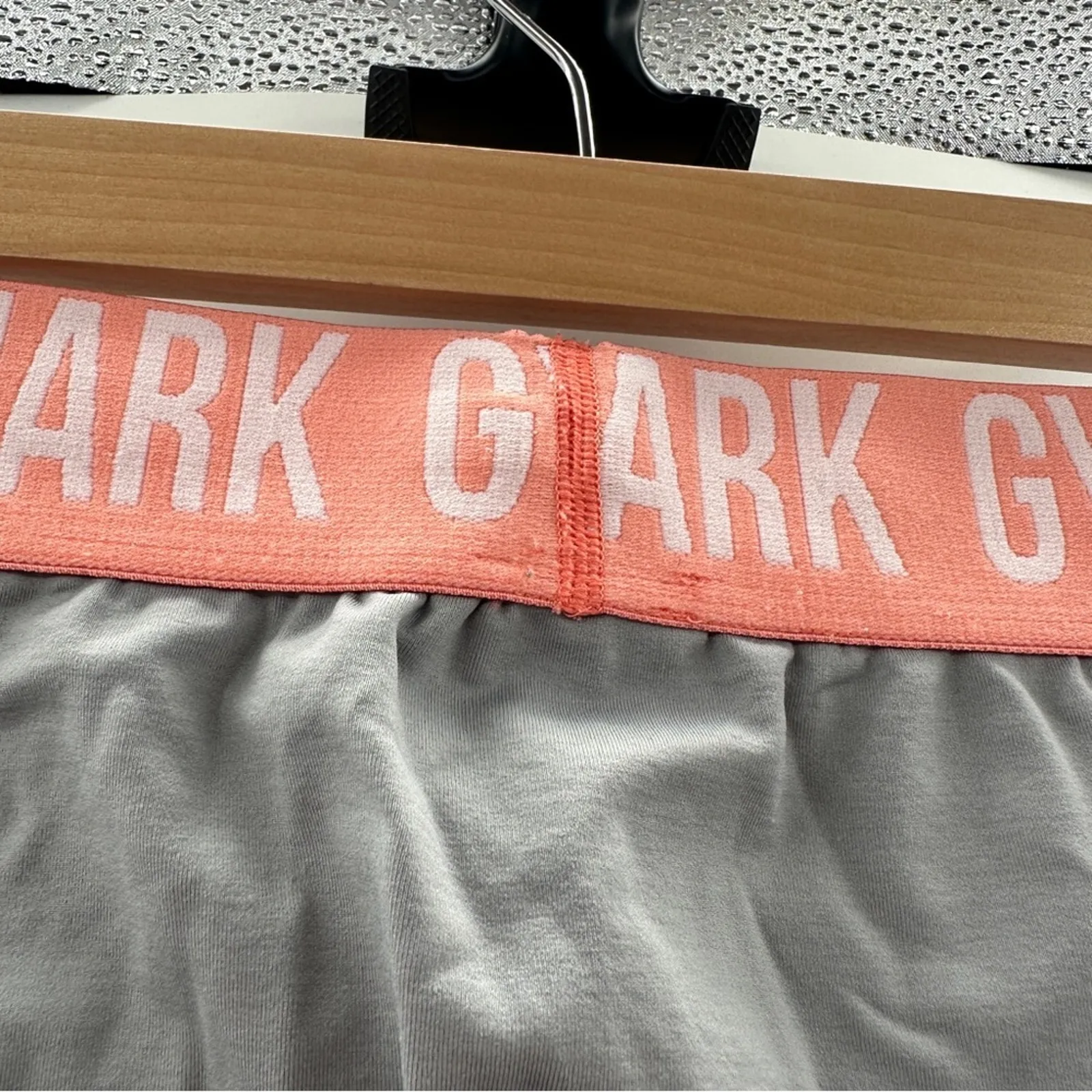 Gymshark Gray & Pink Seamless Flex Fitness Low Rise Capri Leggings Sz XS‎ - Image 6