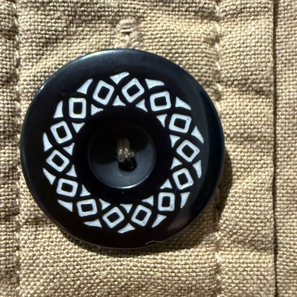 TRINA TURK Khaki Button Down Midi Skirt with pockets - size 8 - Image 5