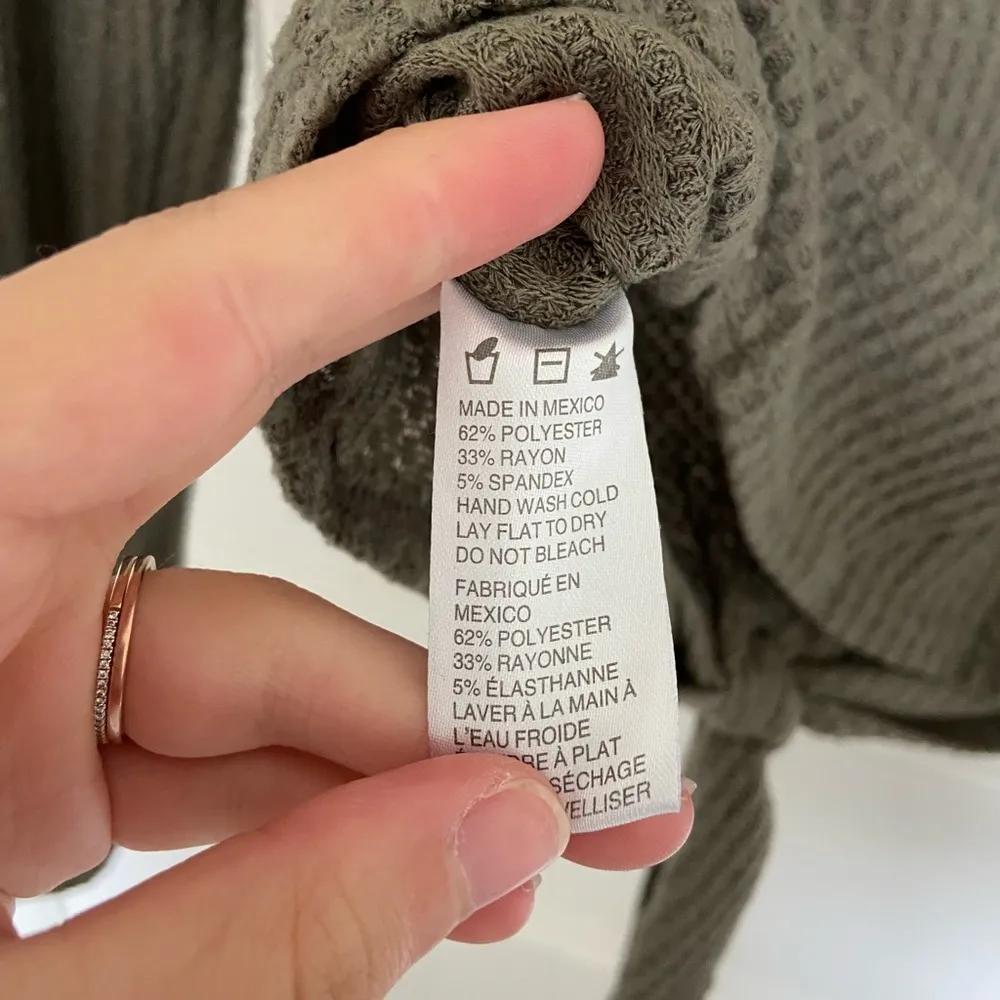 NWOT | Paper Crane‎ women’s knit long sleeve tied top — small - Image 5