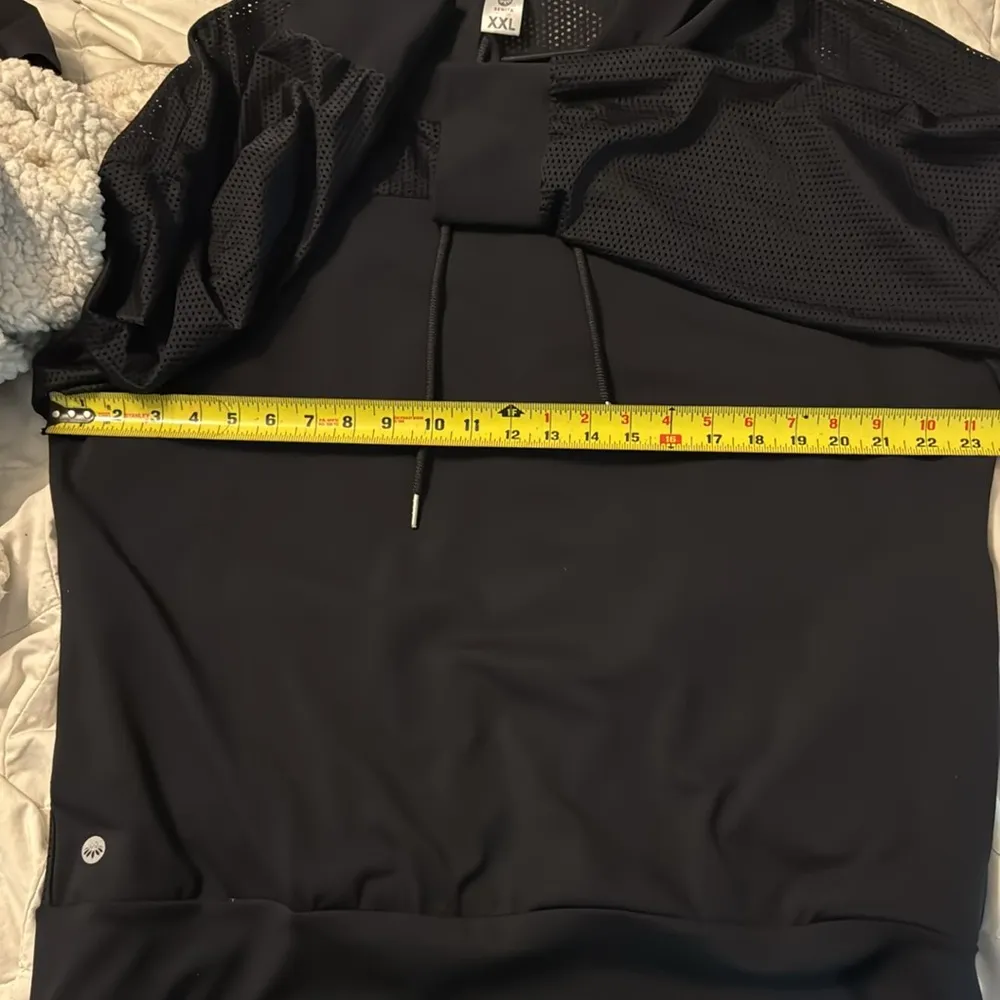 Senita Athletics Black Mesh Stretch Workout Hoodie with Side Pockets Size XXL - Image 7