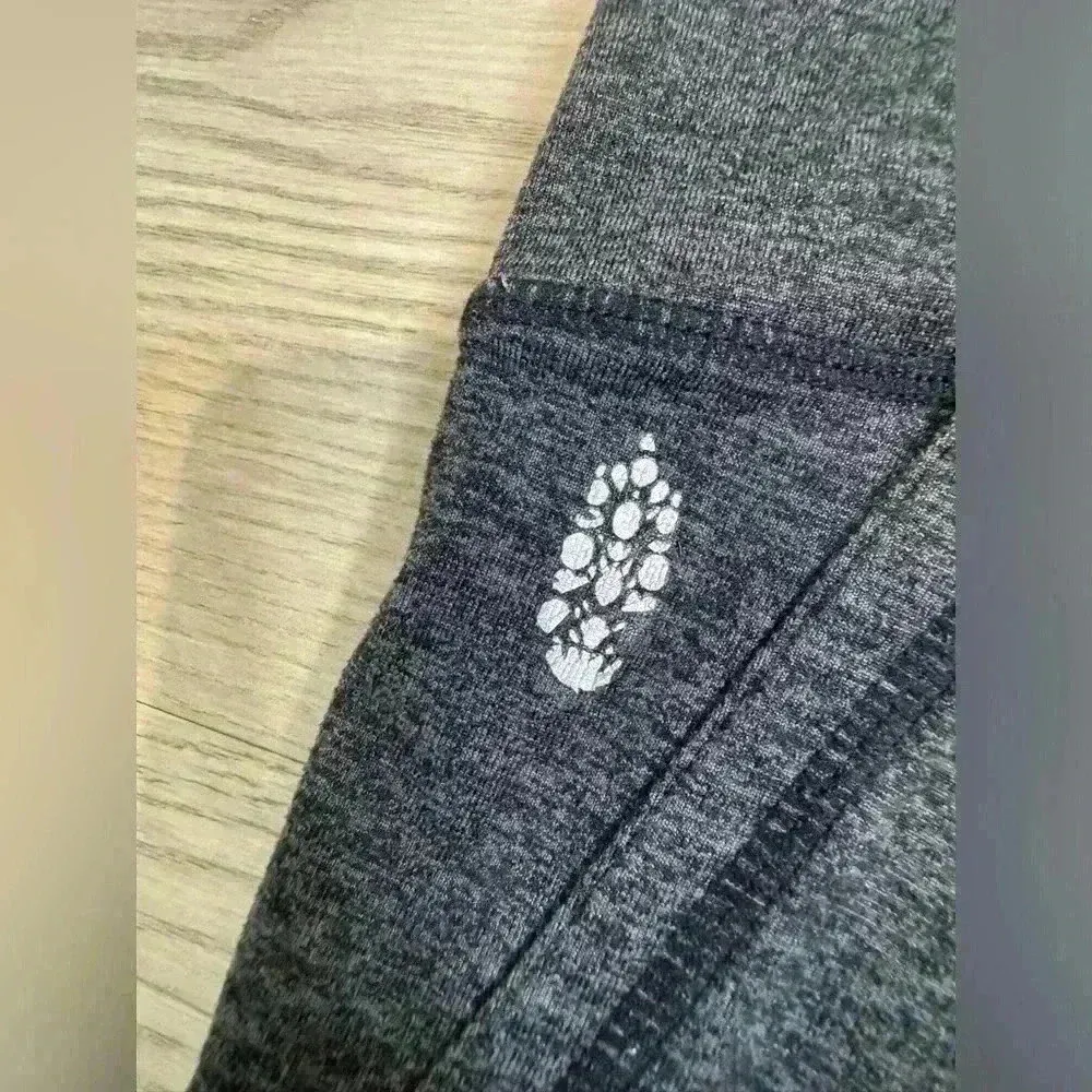Free People‎ Movement Women’s Infinity Leggings Dark Grey Size S - Image 8