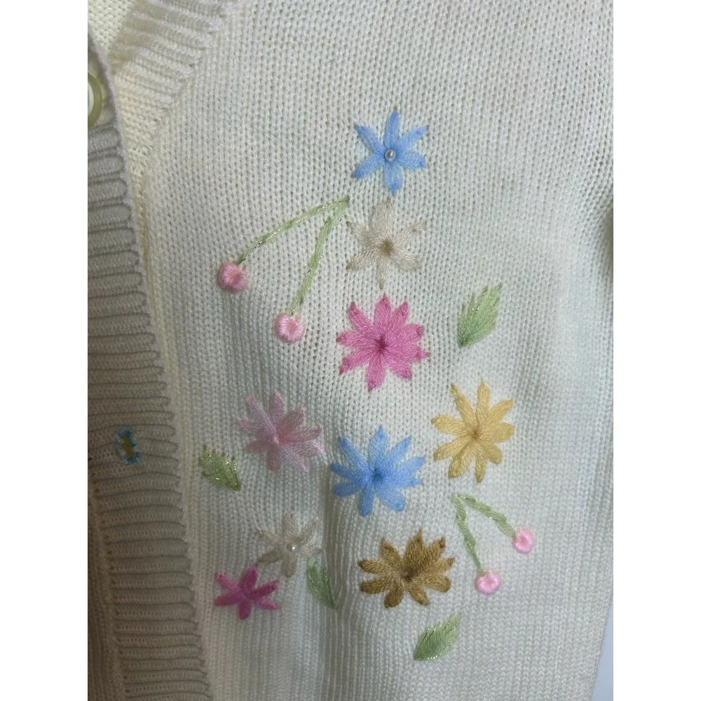 Unbranded Cottage Cream embroidery Cardigan Vintage Handmande - Image 5