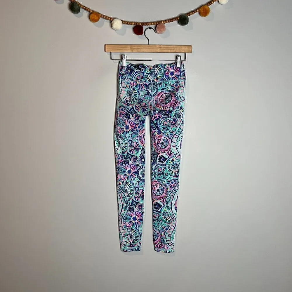 Lilly Pulitzer Luxletic patterned athletic leggings - Image 4