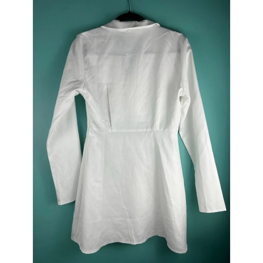 PrettyLittleThing White Long Sleeve Cut-Out Shirt Dress – Size 6 (US) - Image 6