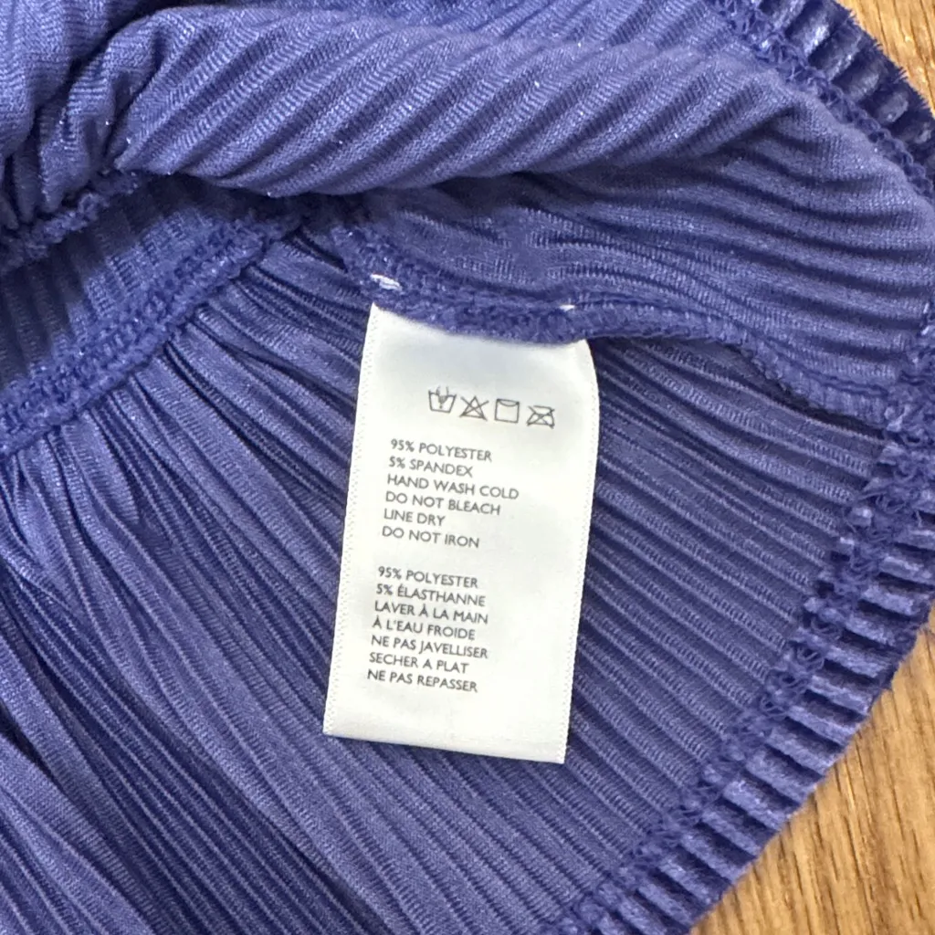 Urban Outfitters Small Purple Velvet Ribbed V-Neck Cropped Blouse Shirt - Image 6