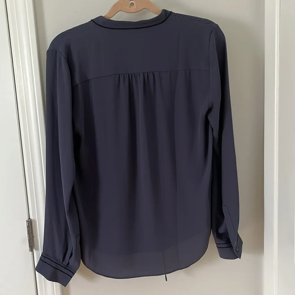 Dark grey/blue Ann Taylor blouse - Image 5