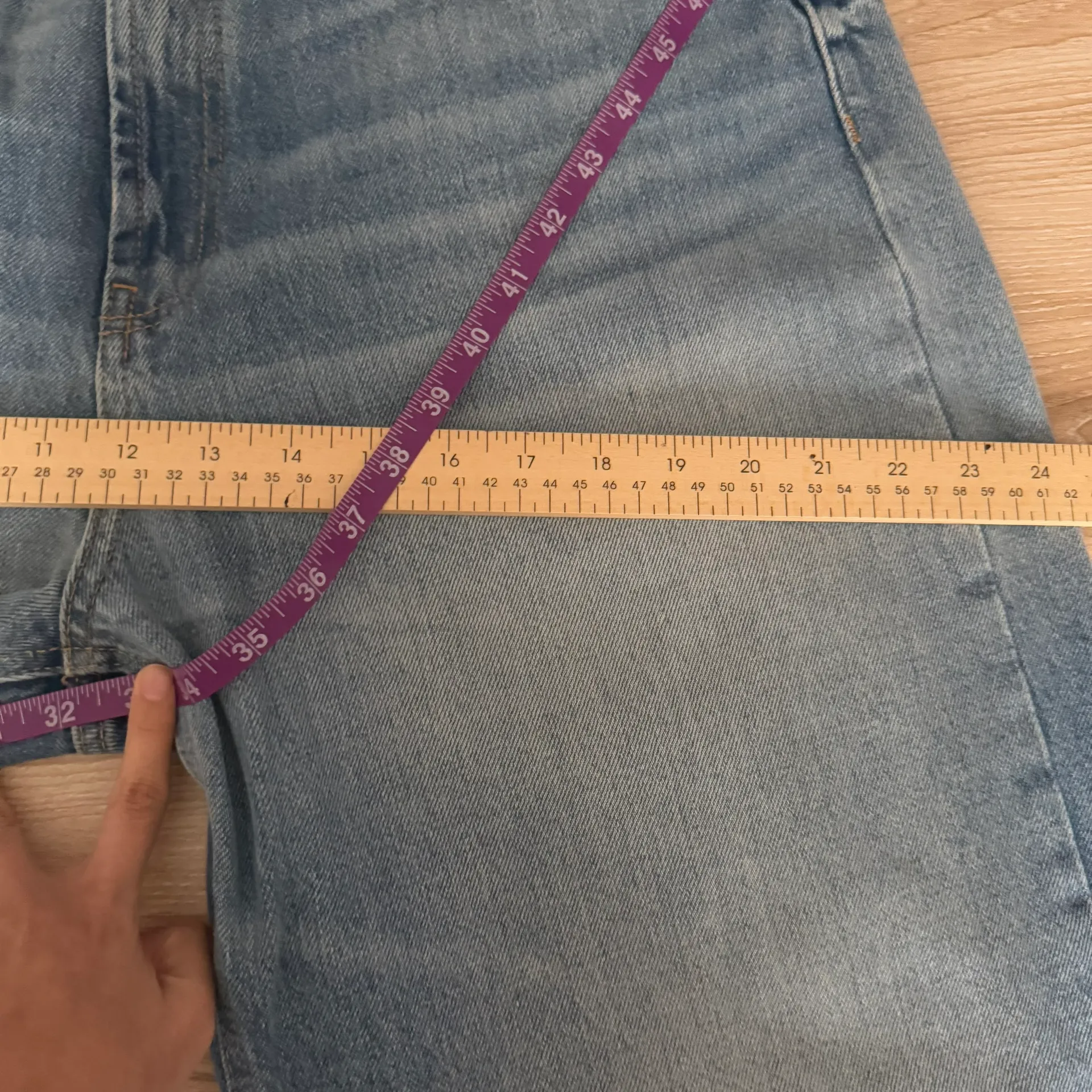 12 Straight High Waist Jeans Light Wash Cut Off Fray - Image 8