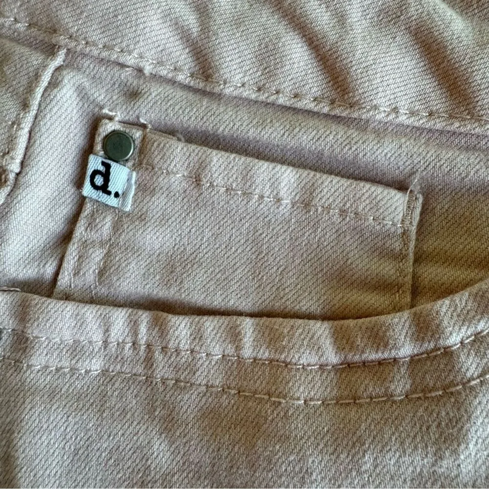 d. jeans Light Pink Sand Capri Denim Jeans Women’s Size 16W - Image 4