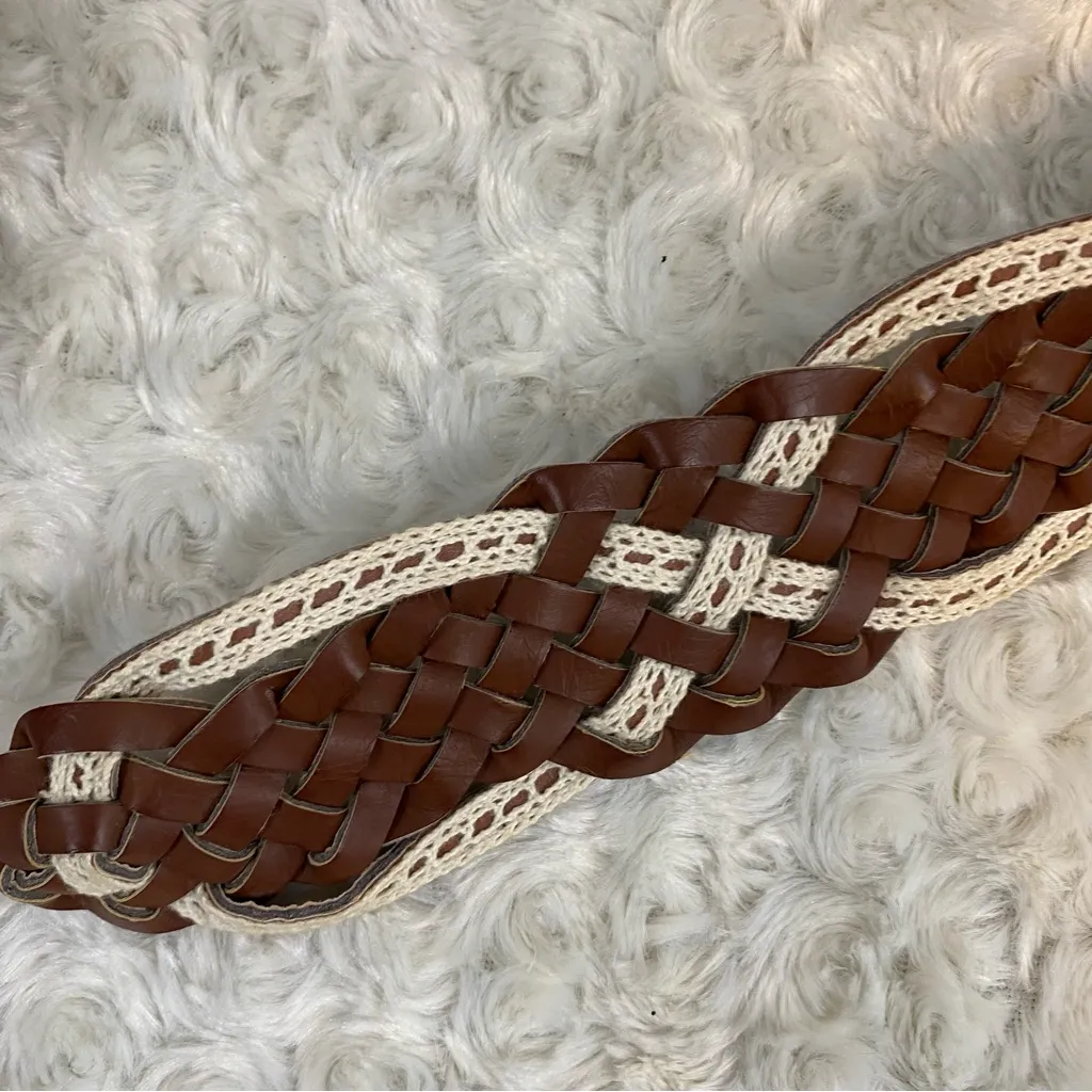 1980s style braided adjustable belt. Junior size 9 Tan - Image 3