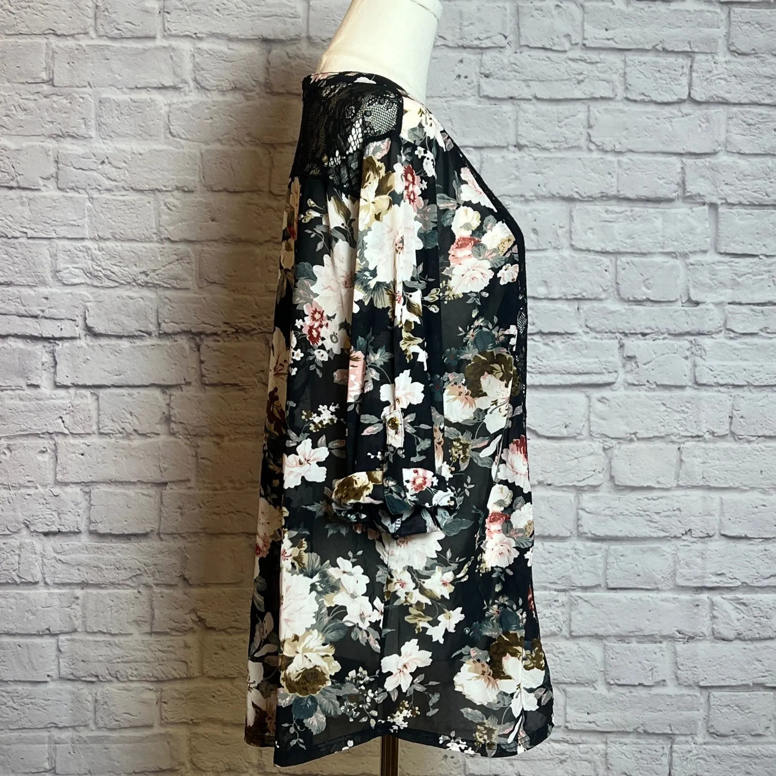 Siren Lily Women's 2X Black Floral Lace Overlay Tunic Top Blouse - Image 2