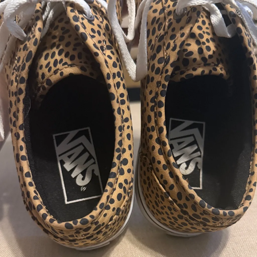 Vans Women’s Leopard Print Sneakers size 8 - Image 9