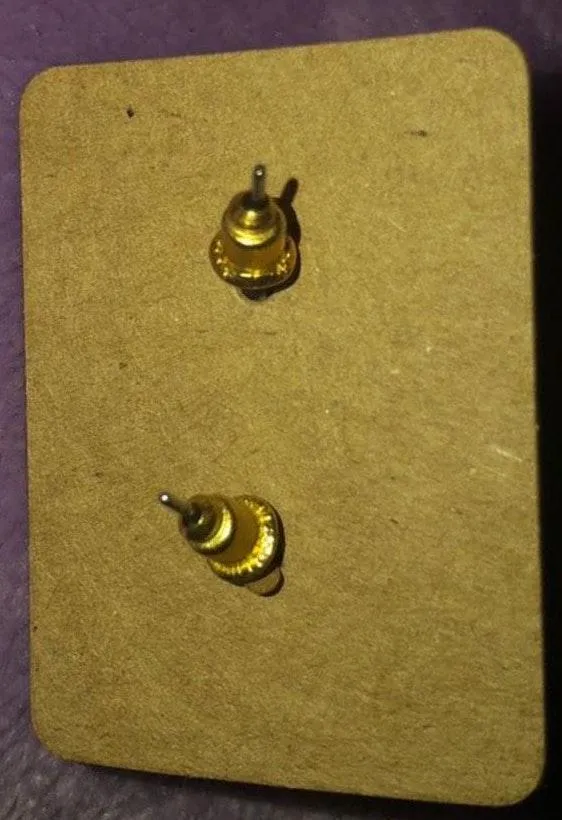 Red Earrings - Image 3