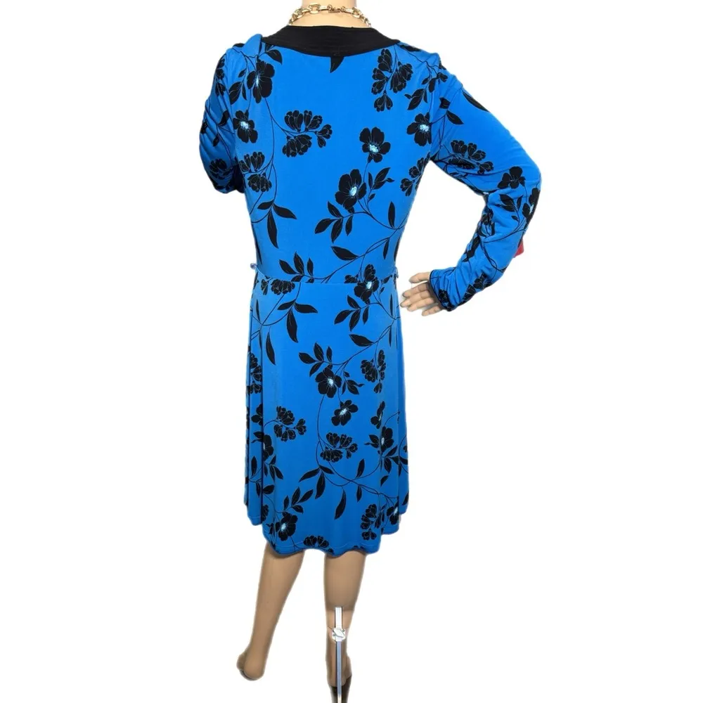 WHITE HOUSE BLACK MARKET Blue Floral V Neck Dress Long Sleeve Size 8 No Belt - Image 8