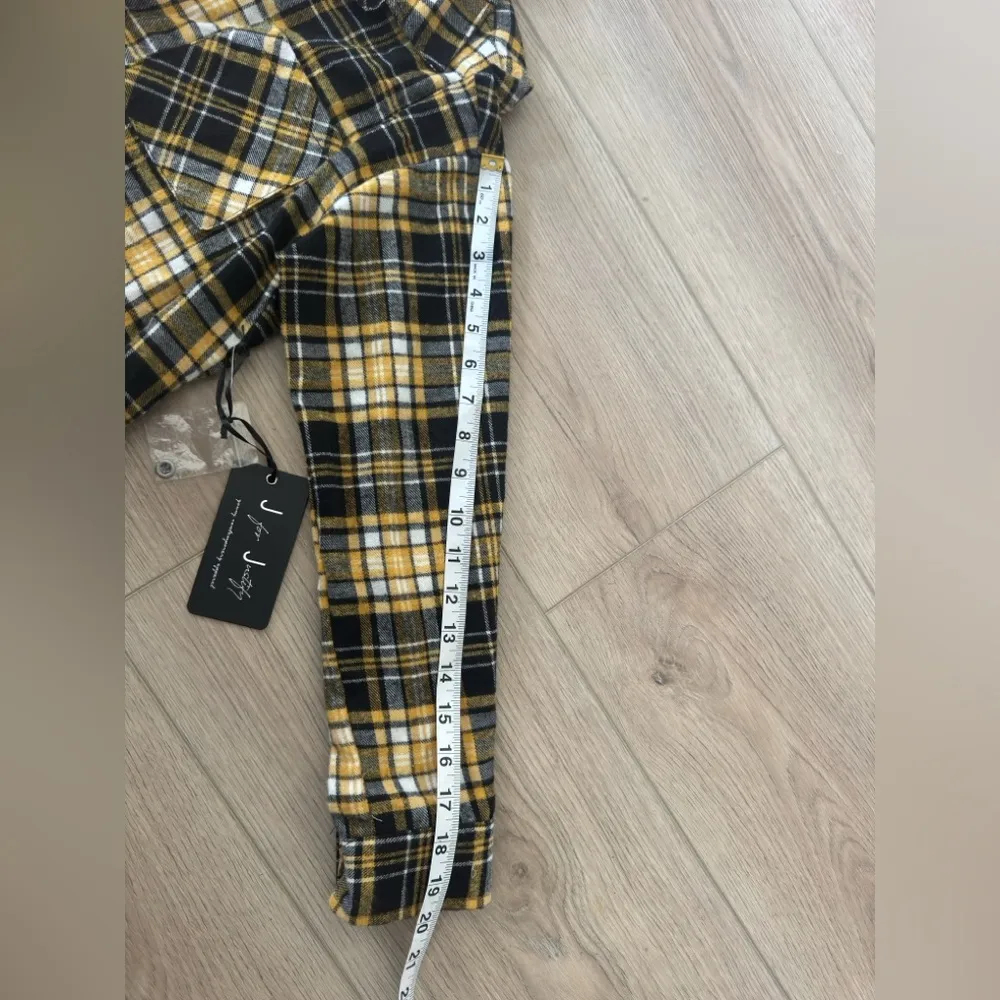 J For Justify Yellow and Black Plaid Woman Shirt 👚
*NEW WITH TAGS 🏷️ - Image 6
