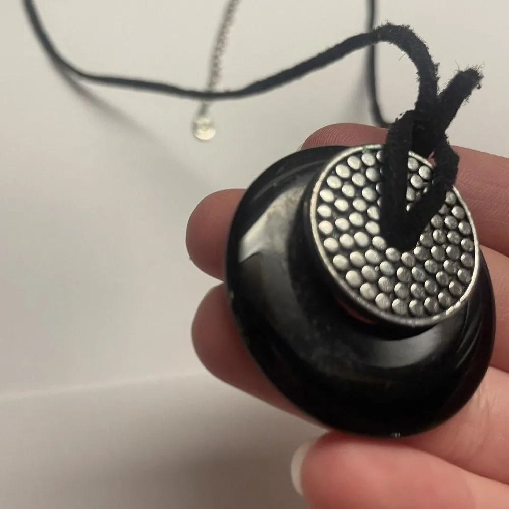 Signed Cookie Lee Costume Necklace Black / Silver Tone - Image 3