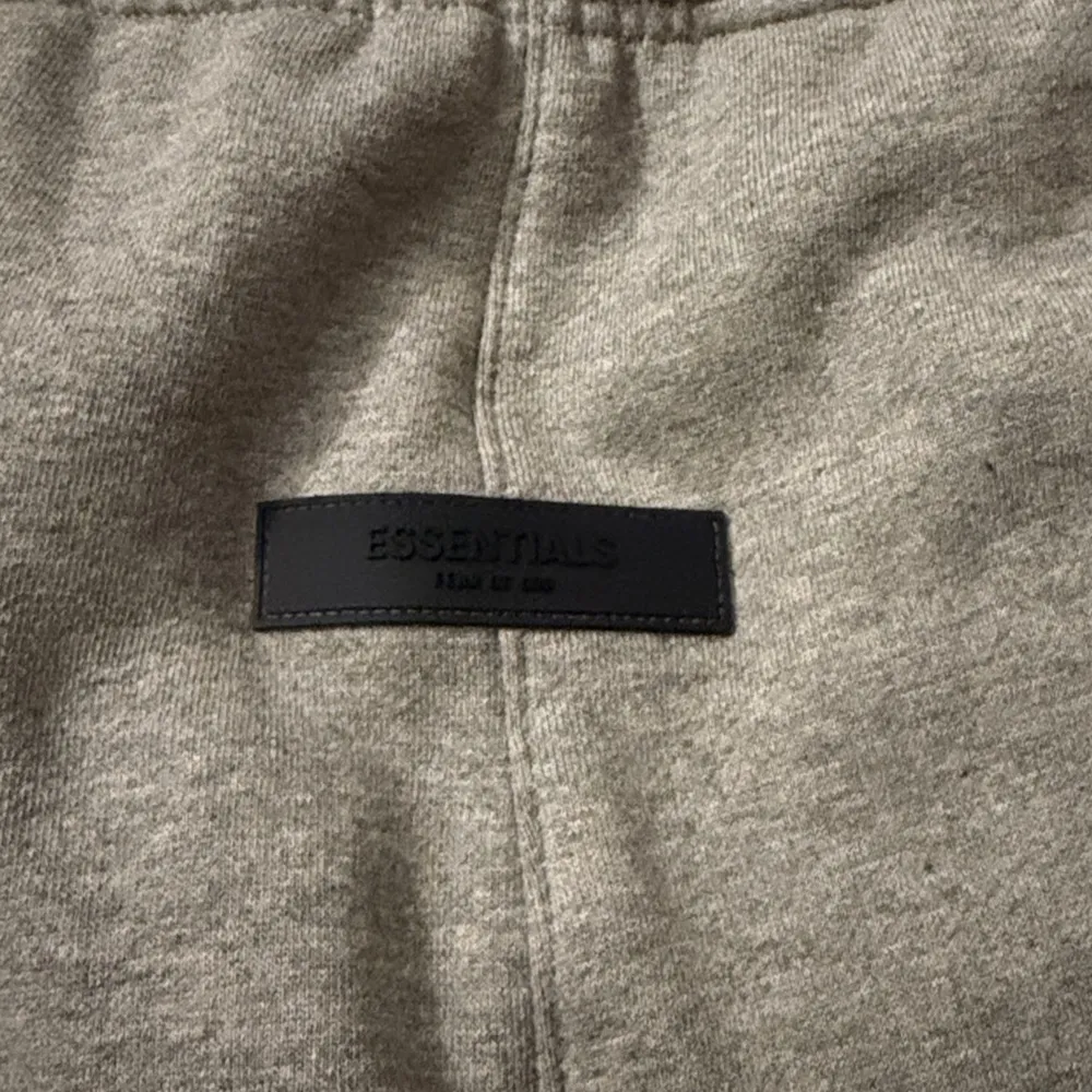 Essentials Fear Of God Sweatpants Dark Oatmeal large Gray - Image 4