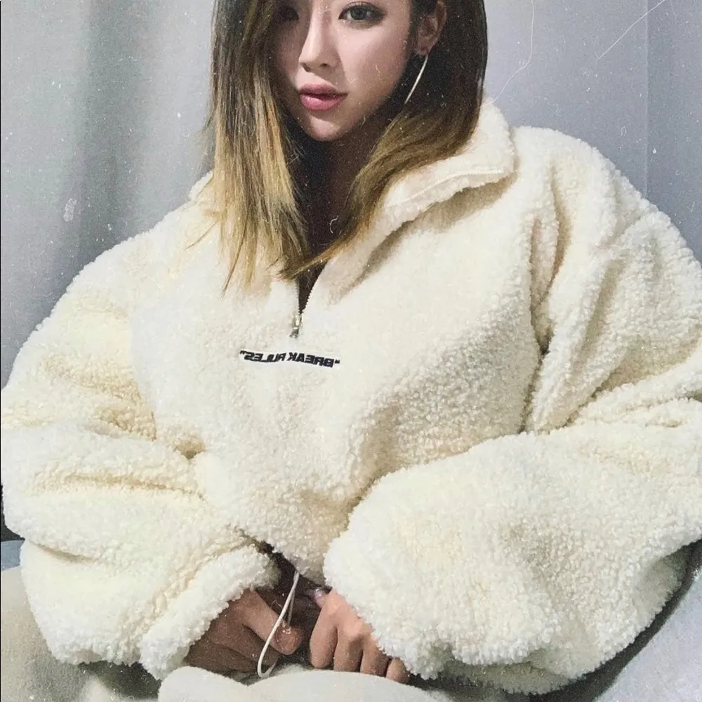 Korean Brand BADBLOOD BR Teddy Anorak in White Size M - Image 3