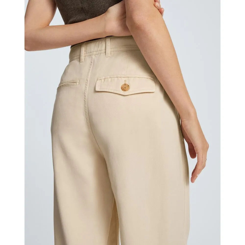 Everlane The Relaxed Chino in Buttersoft Barrel Pant in Parchment 10 - Image 5