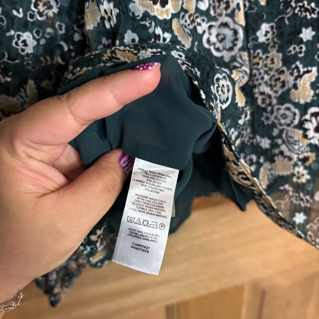 Ann Taylor women’s Floral‎ bohemian Blouse Dark Green and Beige size XL - Image 4