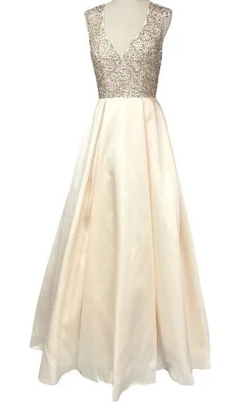 Mac Duggal Candlight Embellished Wedding Prom Gala Formal Classic Gown Size 10 - Image 1